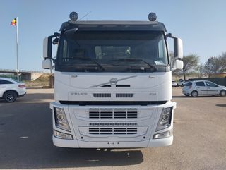 Volvo FM 460-CAMIONES GANCHO