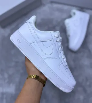 Zapatillas Nike Air Force 1 Blancas Nuevas.