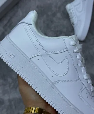 Zapatillas Nike Air Force 1 Blancas Nuevas.
