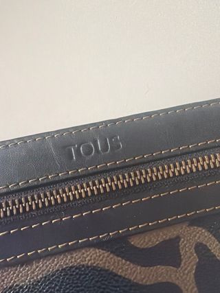 Cartera de mano Tous negra y marrón