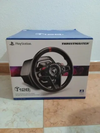 Volante Thrustmaster PS4/PS5 con Pedales