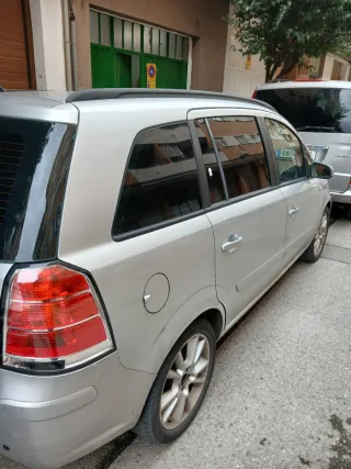 Opel Zafira 2005