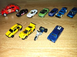 Lote de coches de juguete
