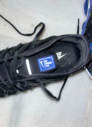Nike Air VaporMax negras y azules