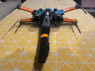 Lego Star Wars 75102 Poe's X-Wing Fighter