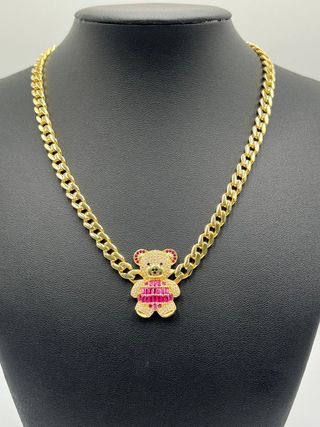 GARGANTILLA BARBADA OSO FUCSIA, Hueca. Oro 18k.