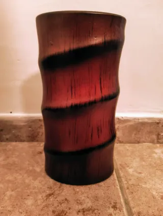 Vaso decorativo stile etnico effetto bamboo rosso
