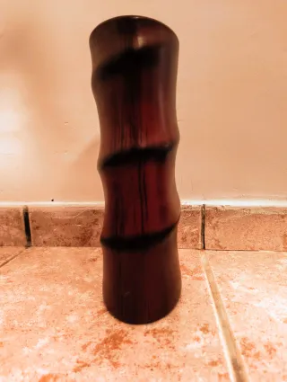 Vaso decorativo stile etnico effetto bamboo rosso