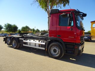 Mercedes AROCS 25 44-CAMIONES GANCHO