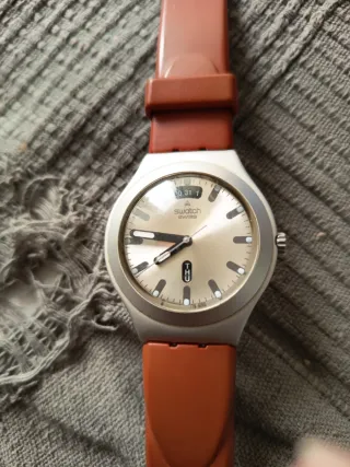 Orologio Swatch Irony Marrone Analogico