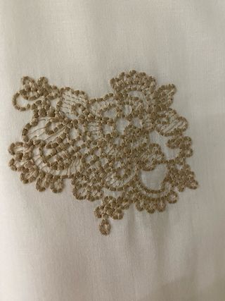 Blusa Purificación García Blanca y Dorada