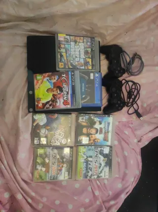 Consola PS3 Negra con 2 Mandos y 7 Juegos