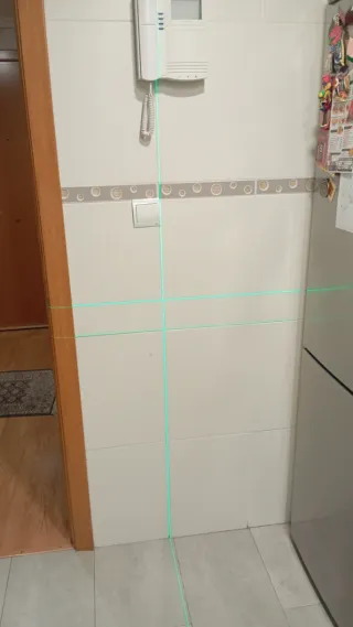 Nivel Láser 4D 16 Líneas con Trípode