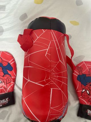 Saco y guantes boxeo Spiderman