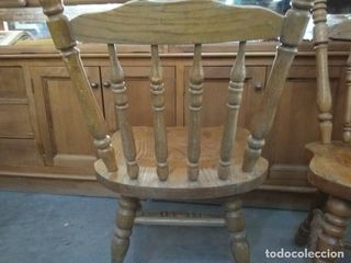 2 Sillas Coloniales Roble Americano. Años 60