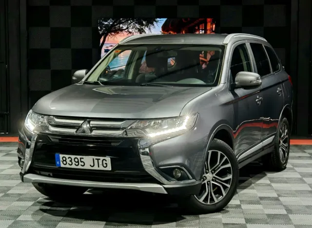 Mitsubishi Outlander 7 plazas 2.2 DI-D 150CV