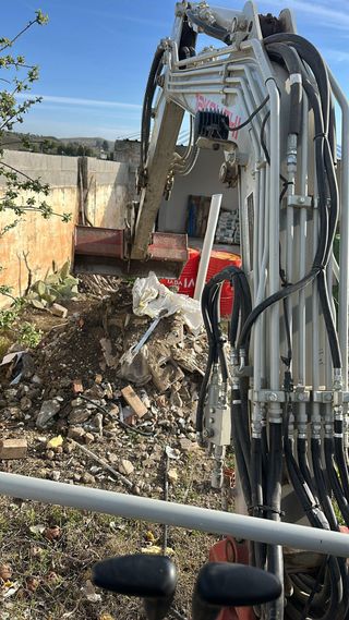 Limpieza y retirada de escombros