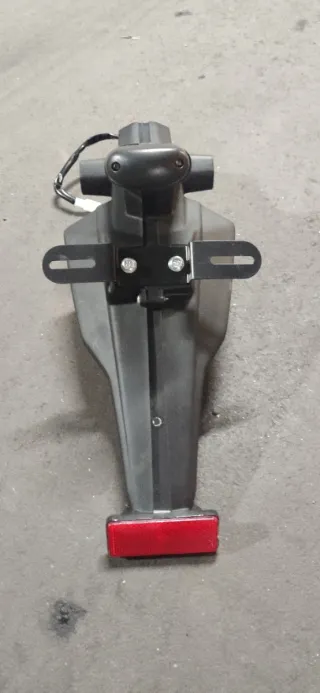 Portamatrículas Kawasaki Z750.