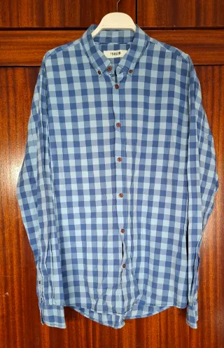 Camicie taglia L (in velluto Benetton) e a quadri (Solid)