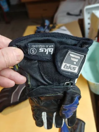 Guantes de moto talla S, en cuero, marca BKS