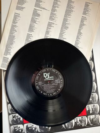 Queens Of The Stone Age - Queens Of The Stone Age