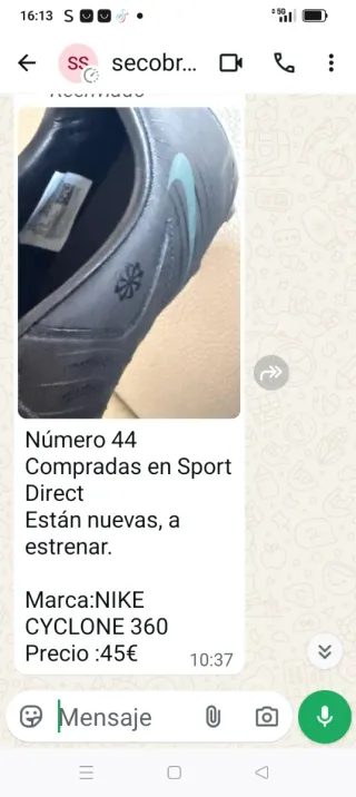 Botas de fútbol negras