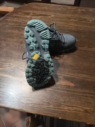 Zapatillas senderismo Columbia Montrail Talla 36