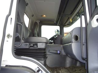 Scania P 360-CAMIONES GRUAS