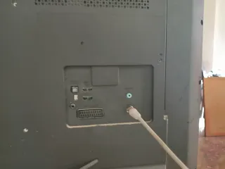 Televisión Philips Negra