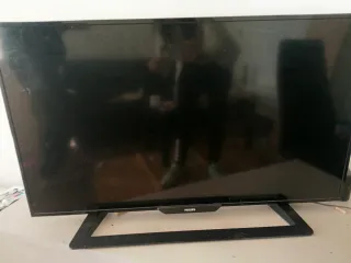 Televisión Philips Negra