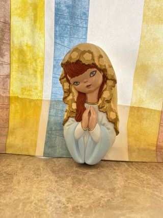 Figura Virgen Orando
