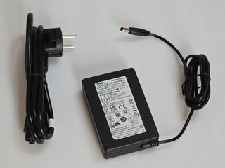 Mini PC AI MINISFORUM UM880 Plus 1TB/32GB + Dock