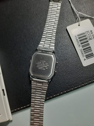 Orologio Casio Quadrato Oro Argento