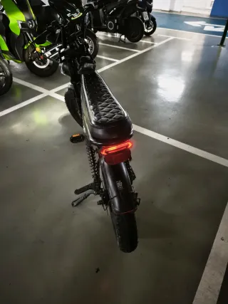 Bicicleta Eléctrica V8 Max 2 Plazas