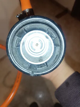 Regulador de butano con manguera