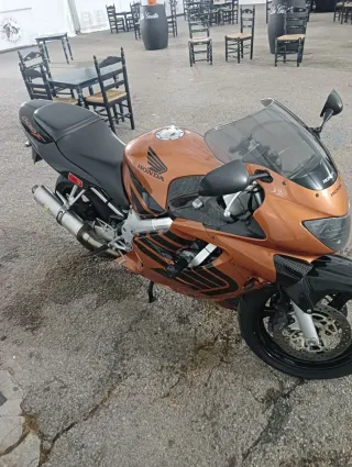 Honda CBR 600 F4 2001