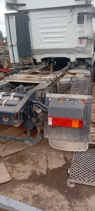 Piezas  Tractora Iveco