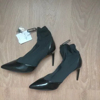 Botines Bershka Negros  37 Nuevos