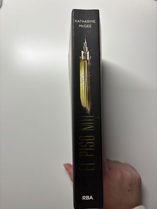 El piso mil 1 - Katherine McGee