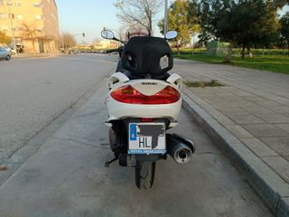 Suzuki Burgman 200 Executive