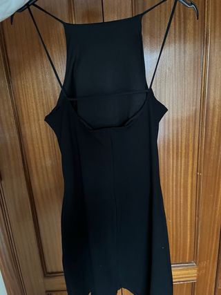 Vestido negro Stradivarius halter