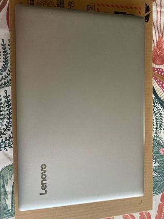 Lenovo Ideapad 330 Plata