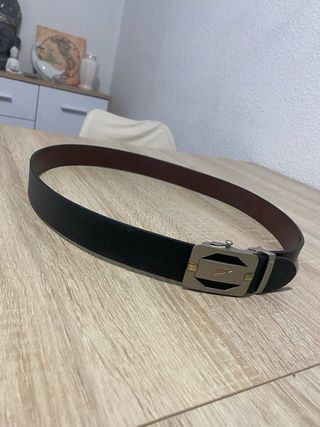 Cinturón Nike Negro y Plateado