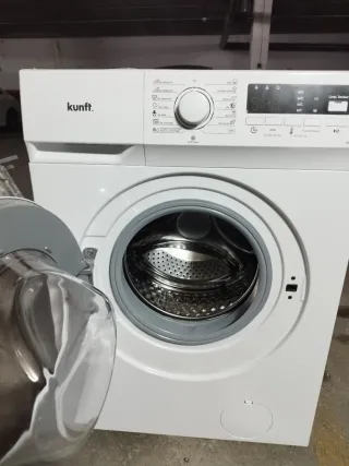 Lavadora Kunft Nueva 8kg contacto. 608 445 806