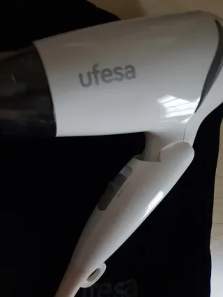 Secador de pelo, Ufesa. Viaje 1200W. Blanco Nuevo