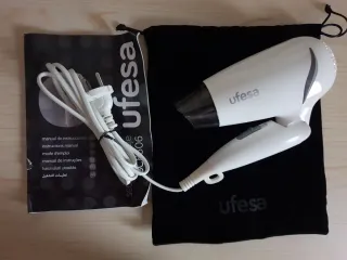 Secador de pelo, Ufesa. Viaje 1200W. Blanco Nuevo