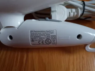 Secador de pelo, Ufesa. Viaje 1200W. Blanco Nuevo