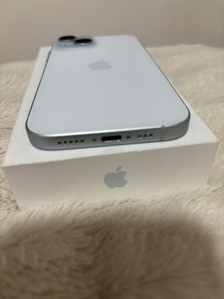 iPhone 15 Azul/Blanco Como Nuevo