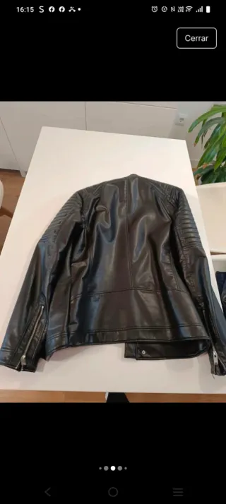 Chaqueta ZARA Piel Negra Talla L con etiquetas