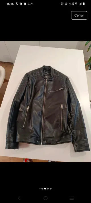 Chaqueta ZARA Piel Negra Talla L con etiquetas